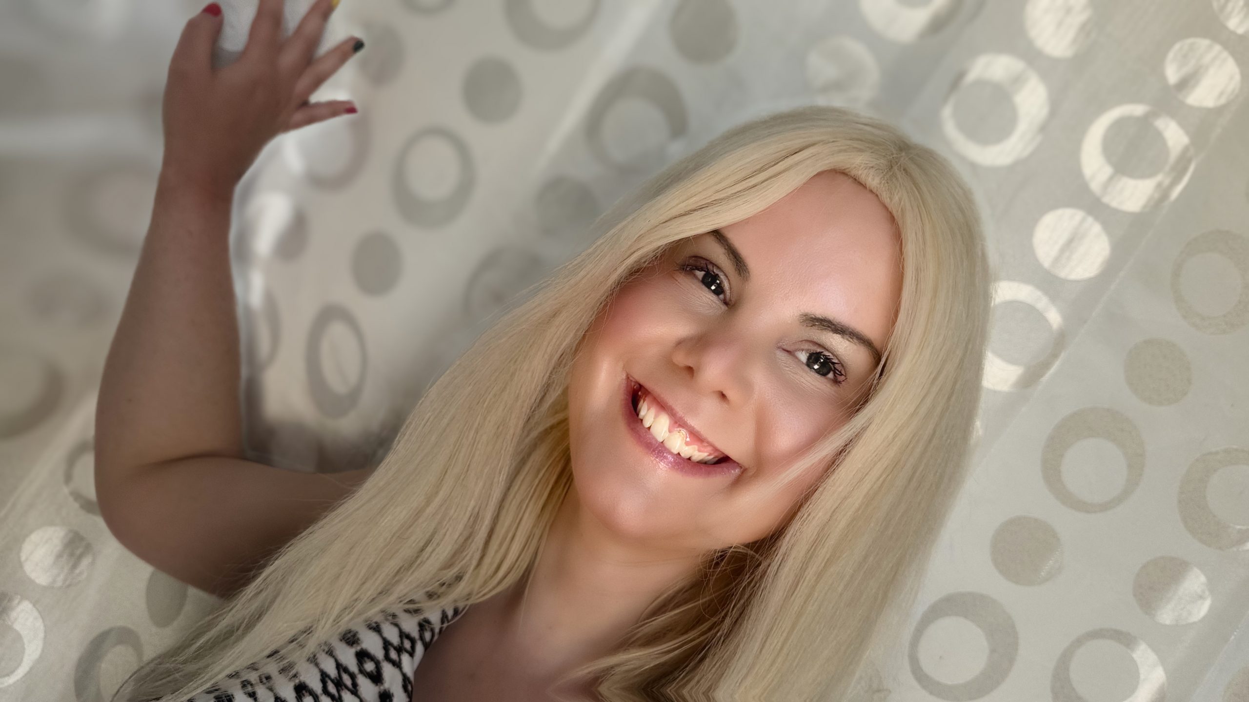 B014346B-7805-452E-8BC3-7185A25FCCAD_1_201_a